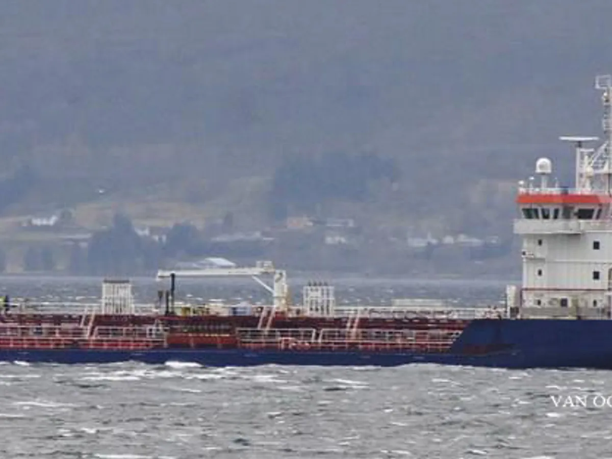 Δεξαμενόπλοιο πετρελαίου/χημικών προϊόντων προς πώληση