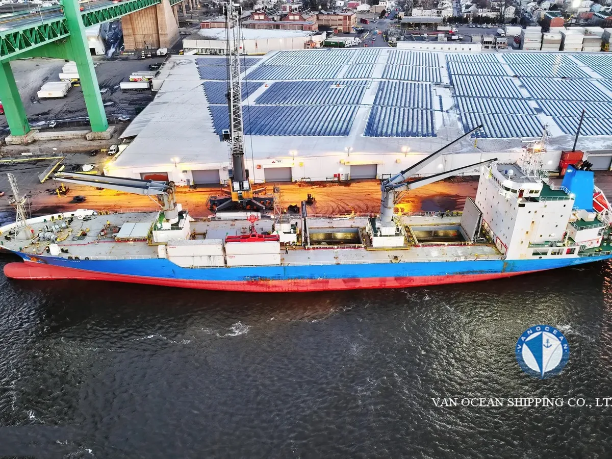 Ψυκτικό πλοίο προς πώληση