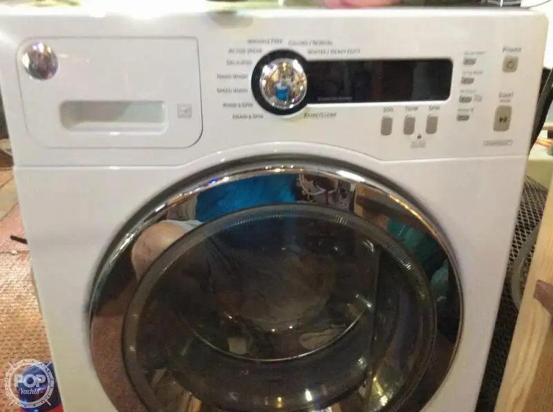 Ρυμουλκό πλοίο προς πώληση