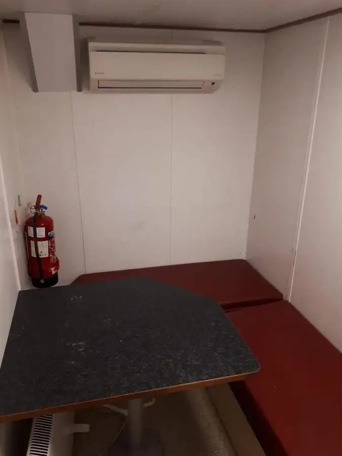 Ρυμουλκό πλοίο προς πώληση
