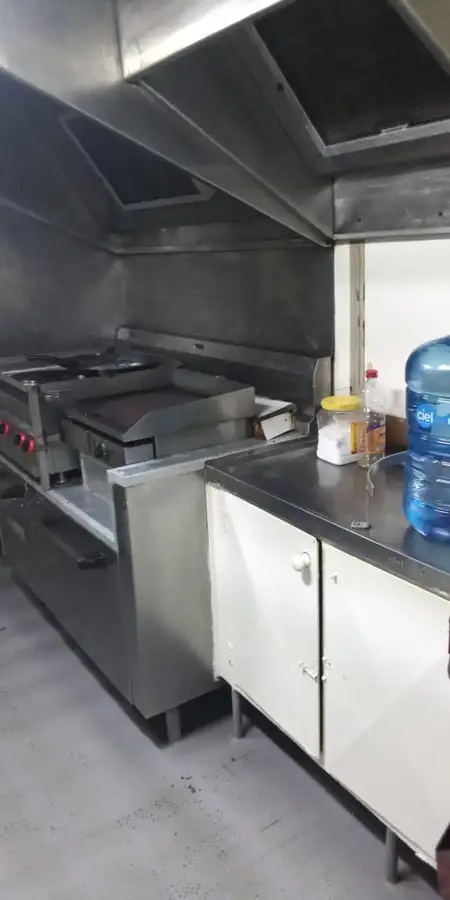 Ρυμουλκό πλοίο προς πώληση