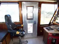 Ρυμουλκό πλοίο προς πώληση