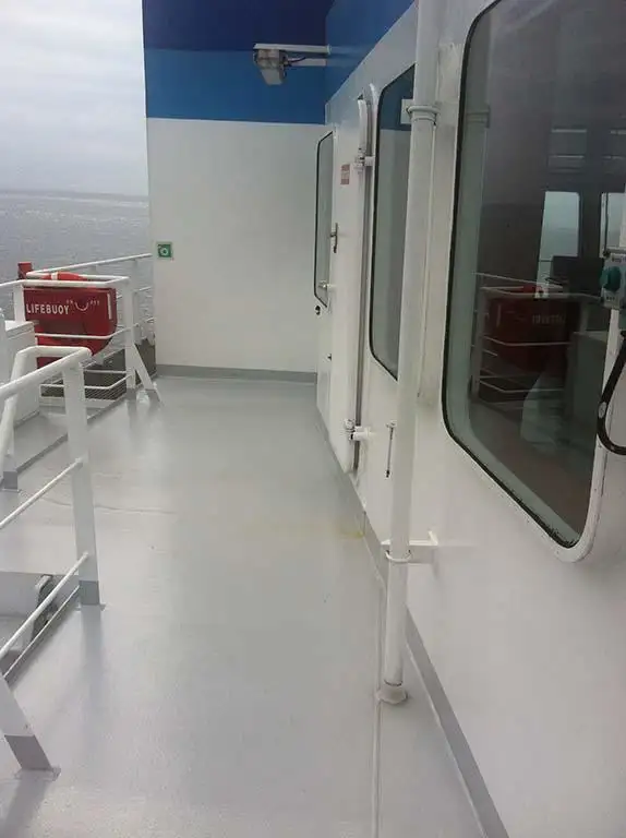 Ρυμουλκό πλοίο προς πώληση