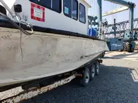Σκάφος έρευνας προς πώληση