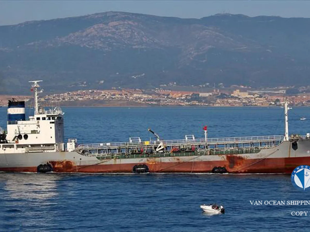 Δεξαμενόπλοιο πετρελαίου/χημικών προϊόντων προς πώληση