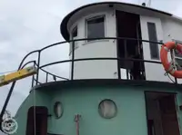 Ρυμουλκό πλοίο προς πώληση