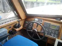 Σκάφος έρευνας προς πώληση