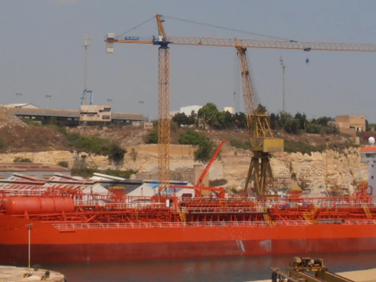Δεξαμενόπλοιο πετρελαίου/χημικών προϊόντων προς πώληση