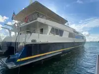 Καταμαράν προς πώληση