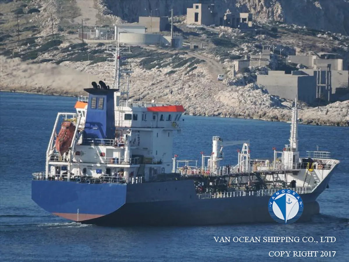 Δεξαμενόπλοιο πετρελαίου/χημικών προϊόντων προς πώληση