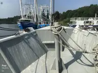 Τράτα προς πώληση
