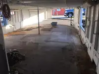Τράτα προς πώληση