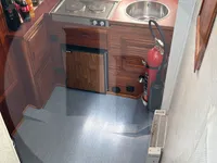Εργατικά πλοία προς πώληση