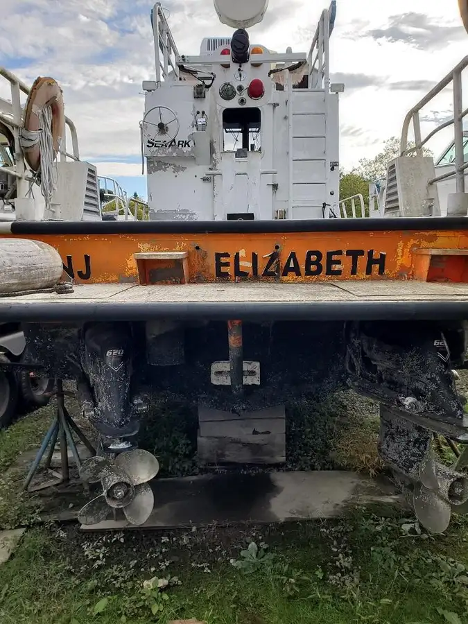 Εργατικά πλοία προς πώληση