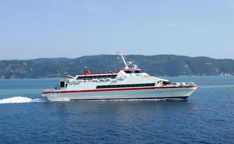 Καταμαράν προς πώληση