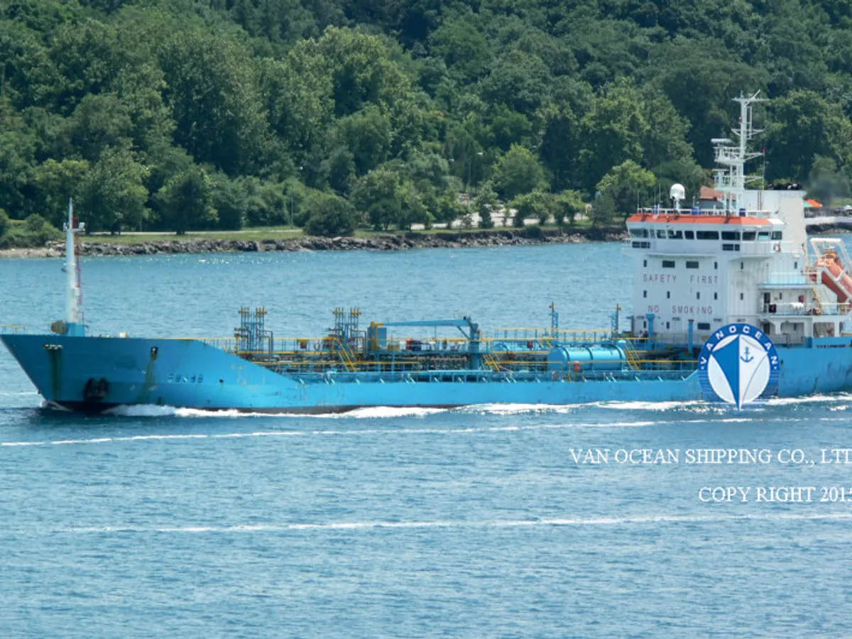 Δεξαμενόπλοιο πετρελαίου/χημικών προϊόντων προς πώληση