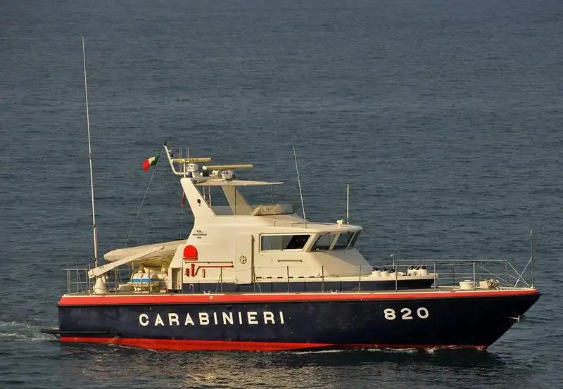 Πλοίο περιπολίας προς πώληση