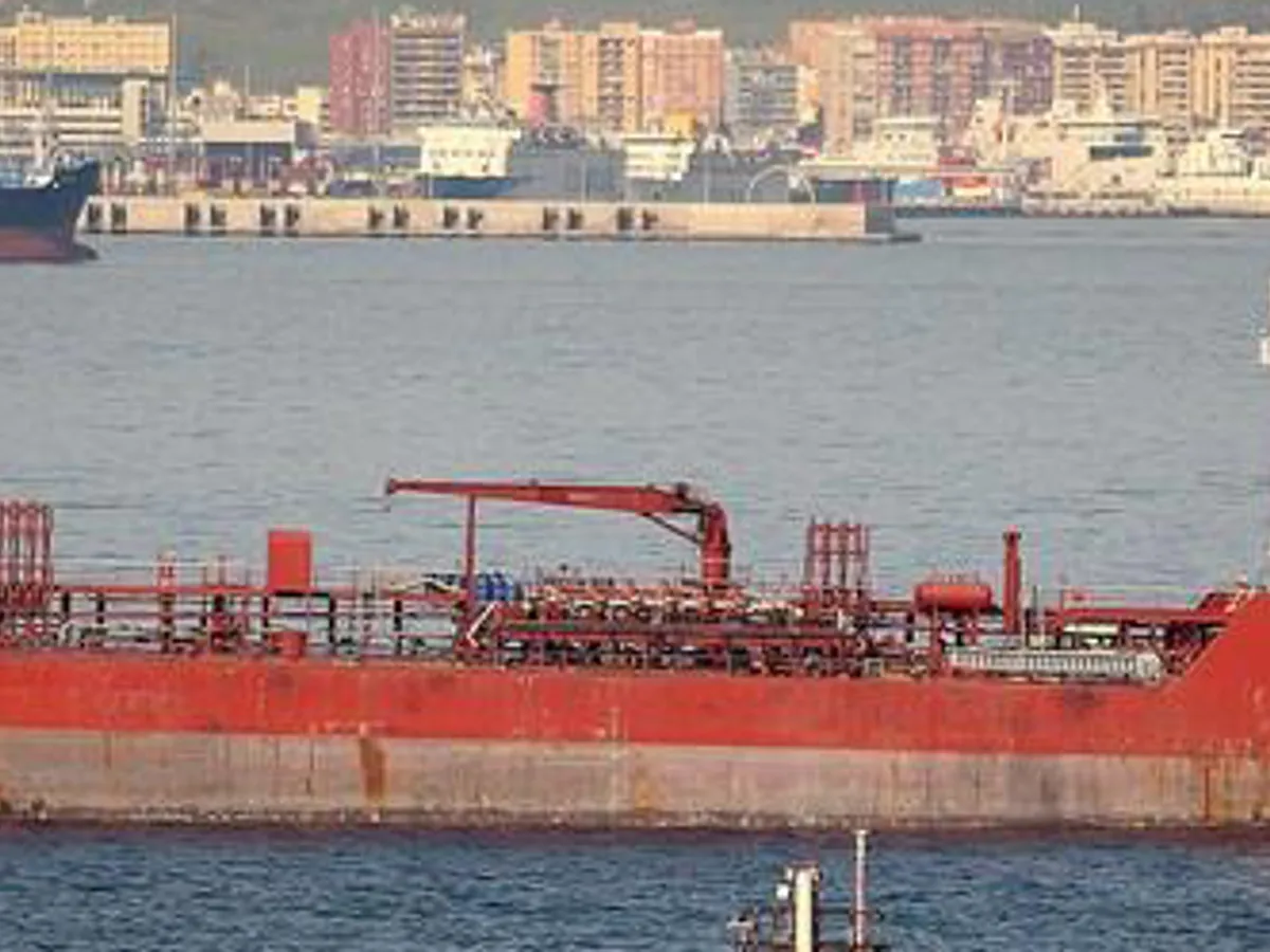 Δεξαμενόπλοιο πετρελαίου/χημικών προϊόντων προς πώληση
