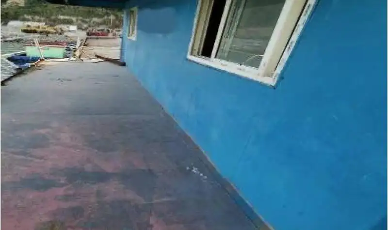 Αμφοβόλο προς πώληση