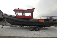 Άκαμπτη φουσκωτή βάρκα προς πώληση