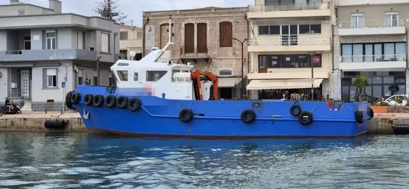 Ρυμουλκό πλοίο προς πώληση