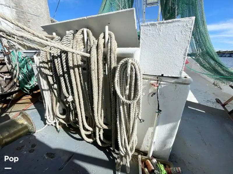 Τράτα προς πώληση