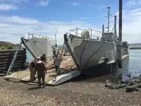 Πλοίο αποβατικής προέλευσης, δεξαμενόπλοιο προς πώληση