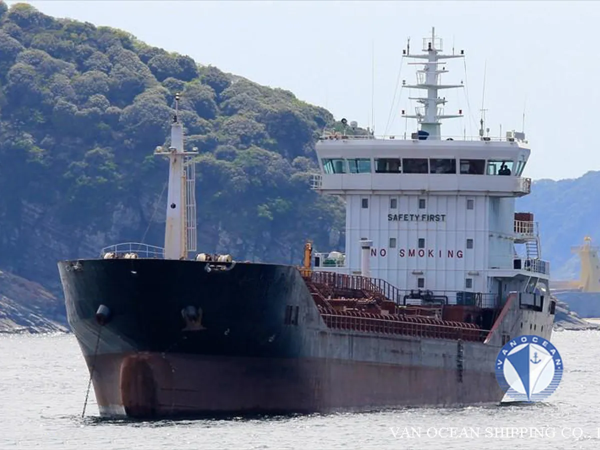 Δεξαμενόπλοιο πετρελαίου/χημικών προϊόντων προς πώληση