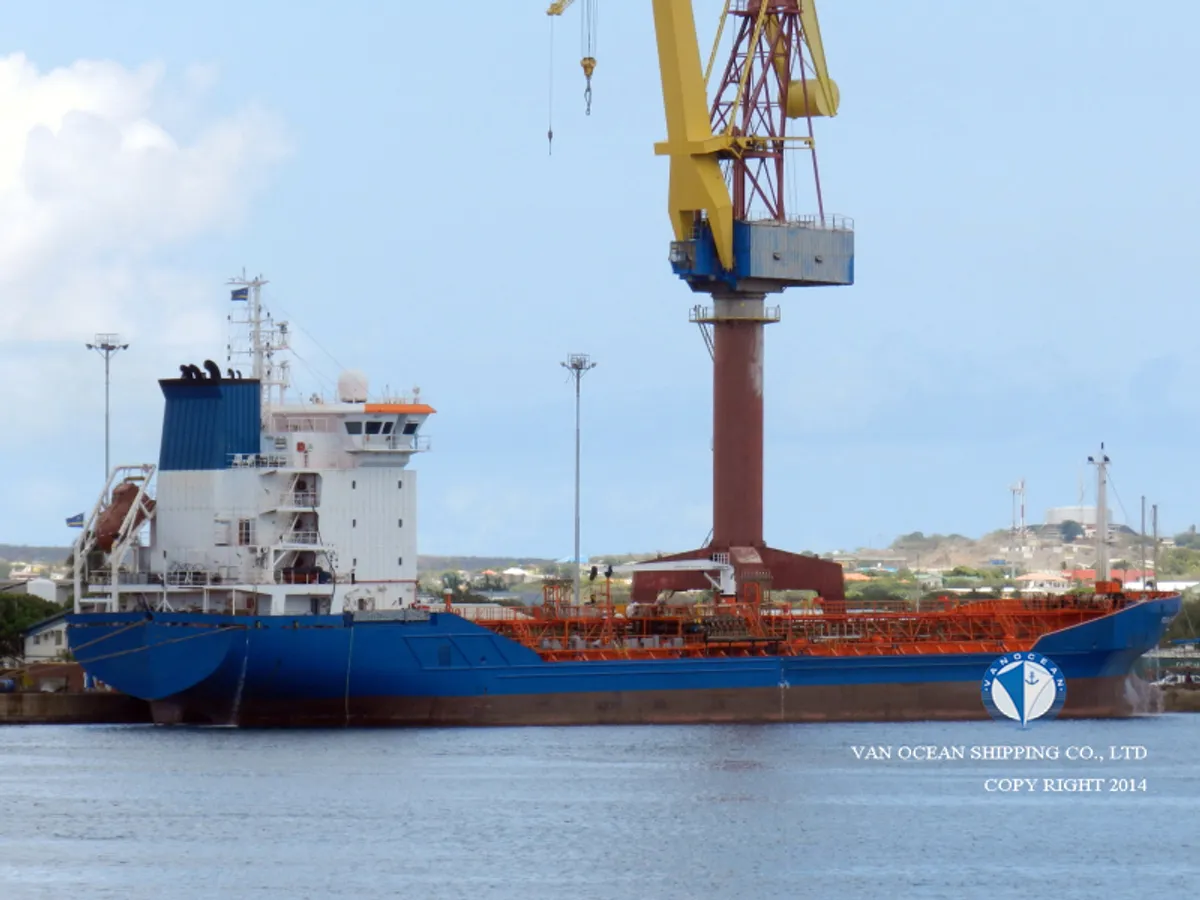 Δεξαμενόπλοιο πετρελαίου/χημικών προϊόντων προς πώληση