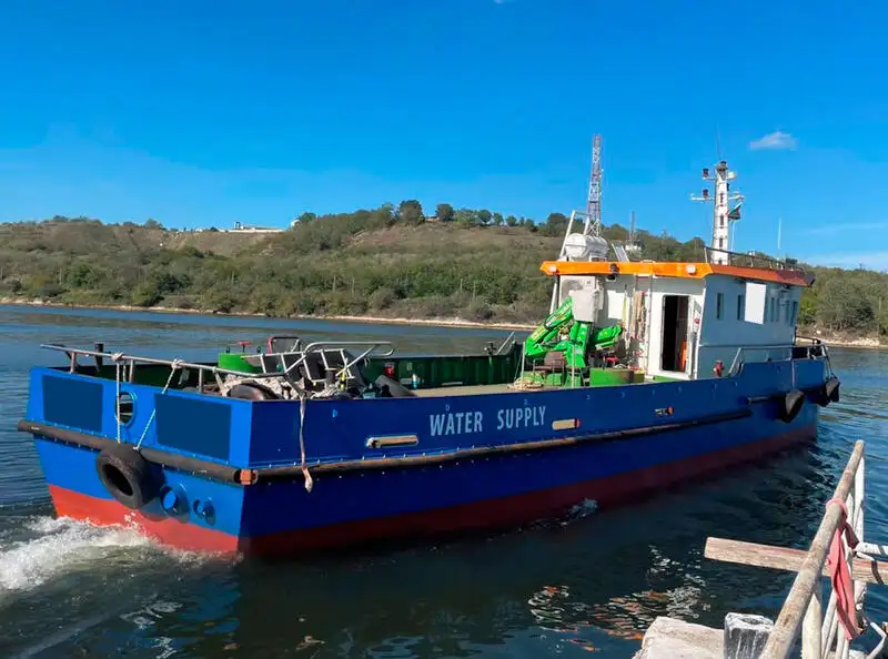 Εργατικά πλοία προς πώληση