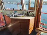 Ρυμουλκό πλοίο προς πώληση