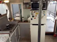 Ρυμουλκό πλοίο προς πώληση