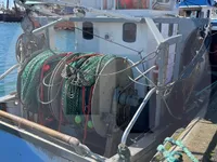 Πλοίο μεταφοράς ζωντανών ψαριών προς πώληση