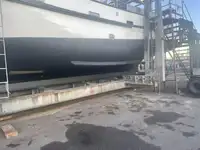 Τράτα προς πώληση