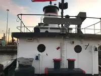 Ρυμουλκό πλοίο προς πώληση