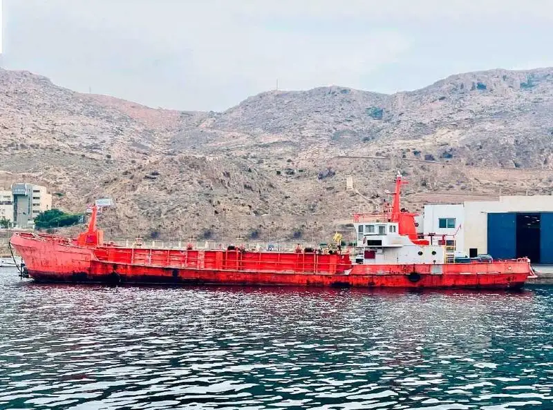 Πλοίο μεταφοράς εμπορευματοκιβωτίων προς πώληση