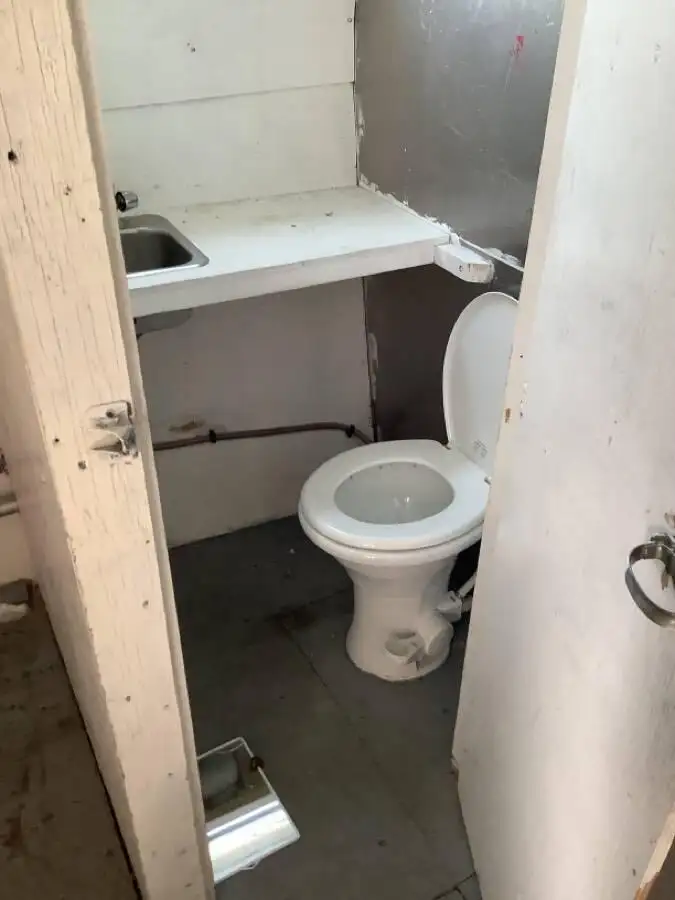 Εργατικά πλοία προς πώληση