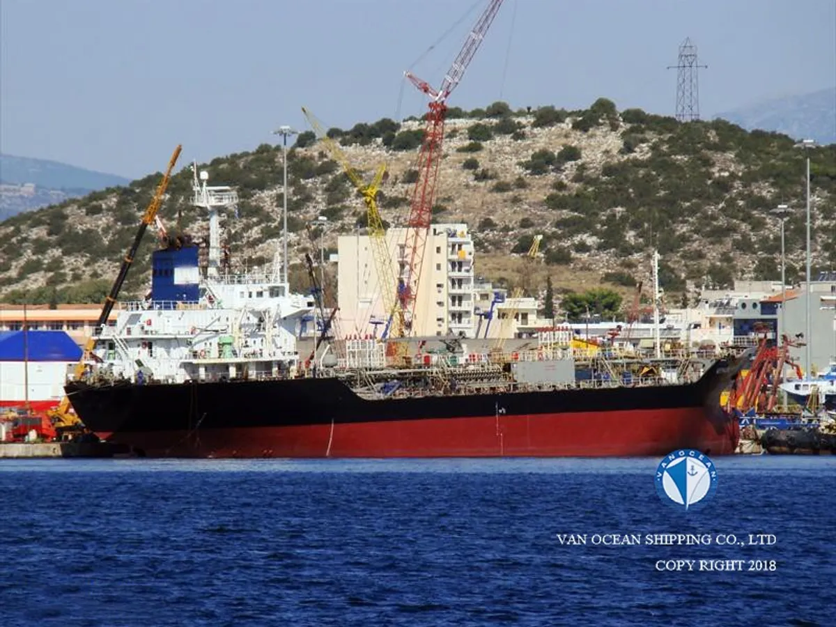 Δεξαμενόπλοιο πετρελαίου/χημικών προϊόντων προς πώληση
