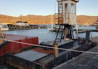 Ρυμουλκό πλοίο προς πώληση