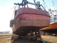 Ρυμουλκό πλοίο προς πώληση