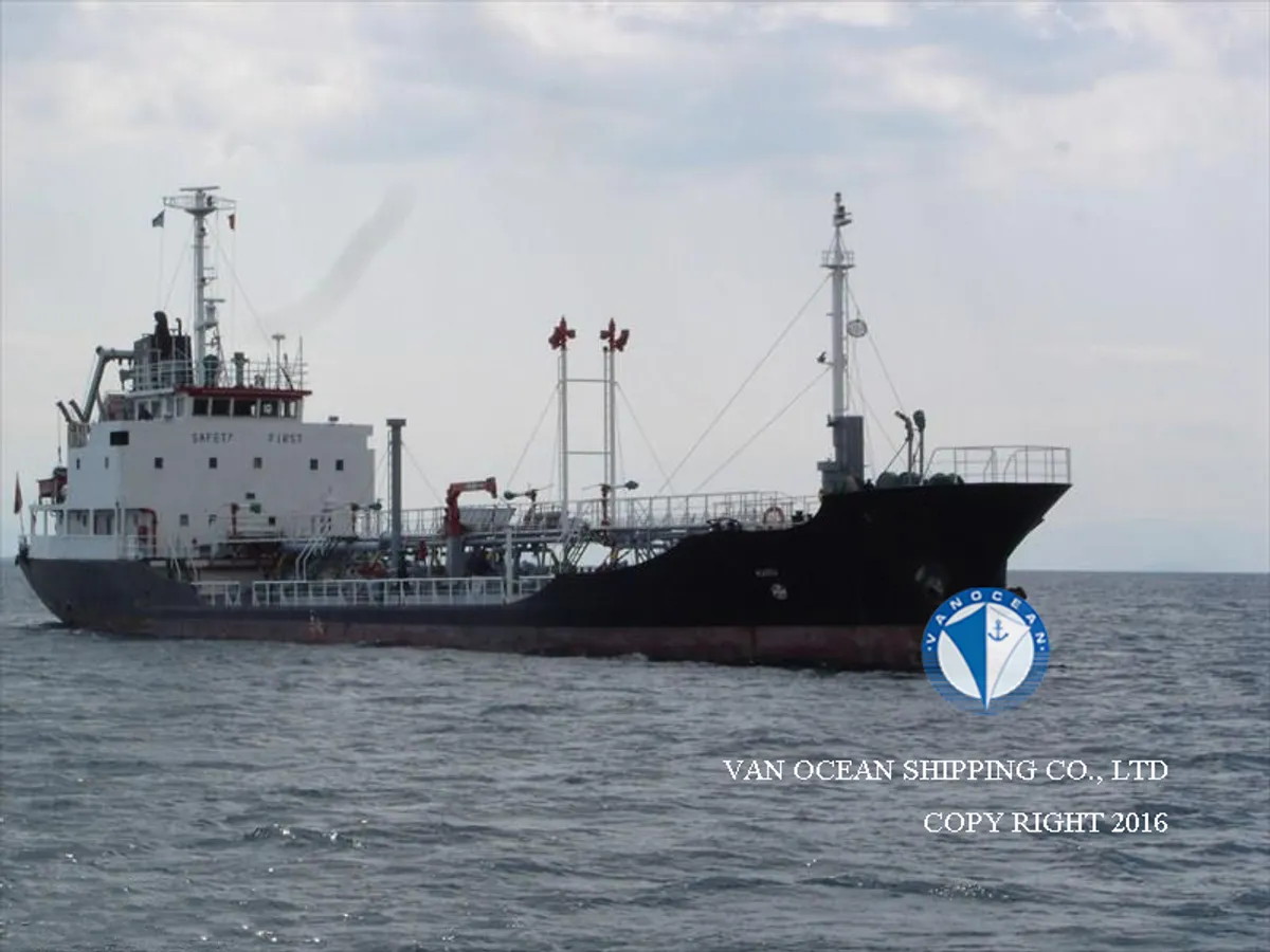 Δεξαμενόπλοιο πετρελαίου/χημικών προϊόντων προς πώληση