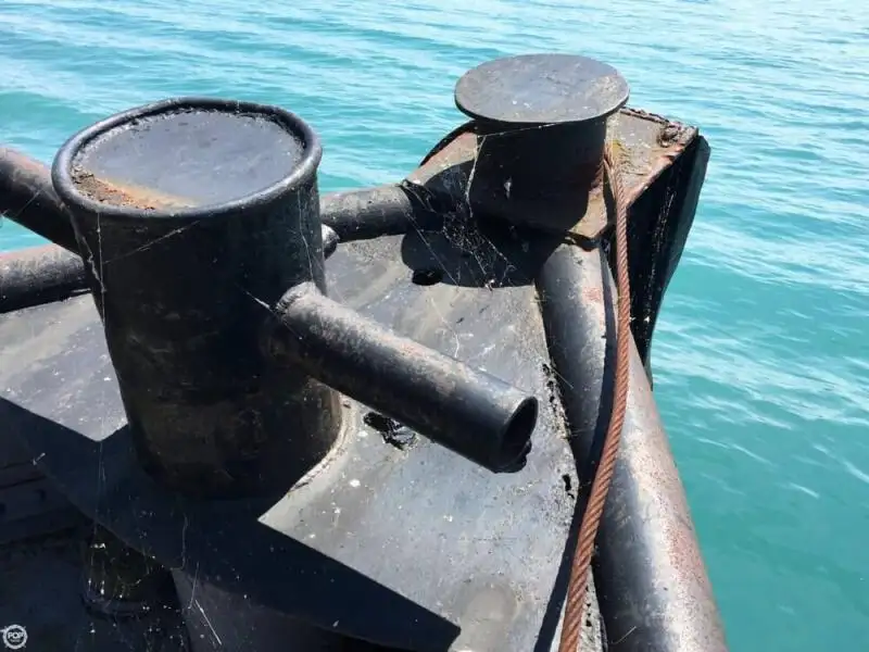 Ρυμουλκό πλοίο προς πώληση