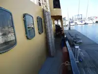 Εργατικά πλοία προς πώληση