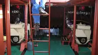 Εργατικά πλοία προς πώληση