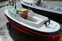 Ρυμουλκό πλοίο προς πώληση