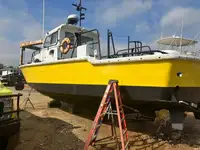 Σκάφη εργασίας προς πώληση