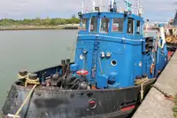 Ρυμουλκό πλοίο προς πώληση