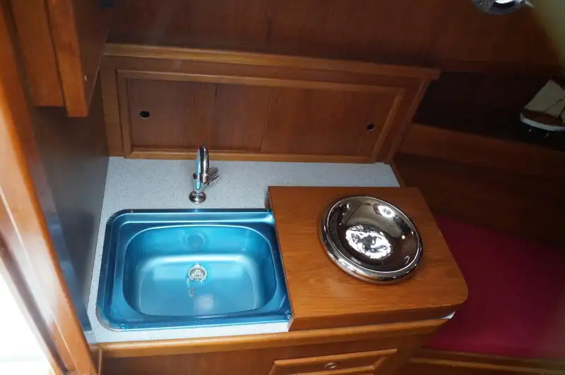 Ρυμουλκό πλοίο προς πώληση