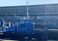 Ρυμουλκό πλοίο προς πώληση