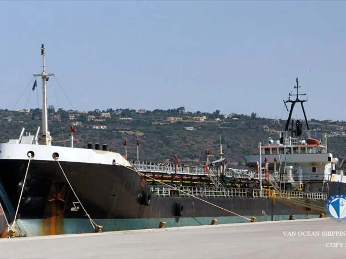 Δεξαμενόπλοιο πετρελαίου/χημικών προϊόντων προς πώληση